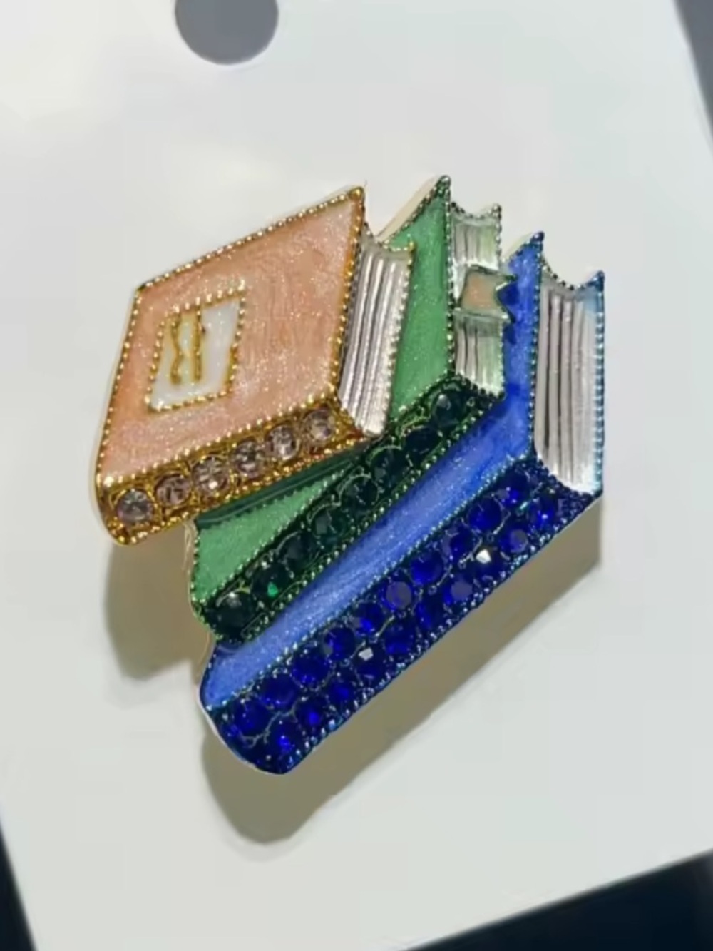 Aesthetic Books Cute Reader Brooch View 2
